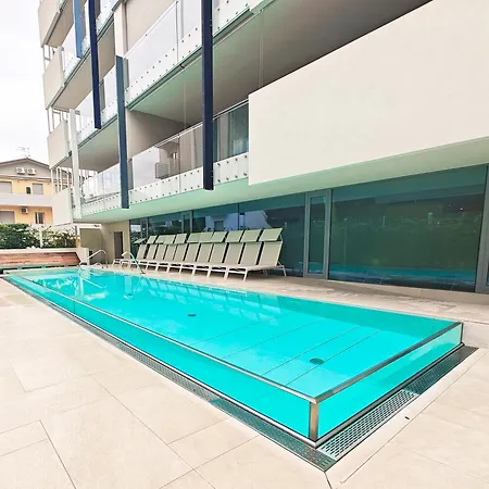 Starpalace Elegance Gym Pool Parking - A 2 Passi Dal Mare Διαμέρισμα Τζεσόλο Λίντο