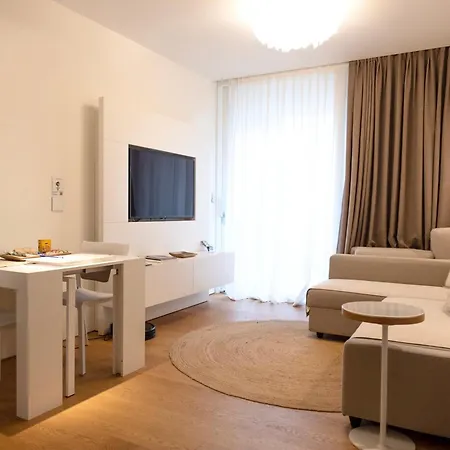 Διαμέρισμα Starpalace Elegance Gym Pool Parking - A 2 Passi Dal Mare *